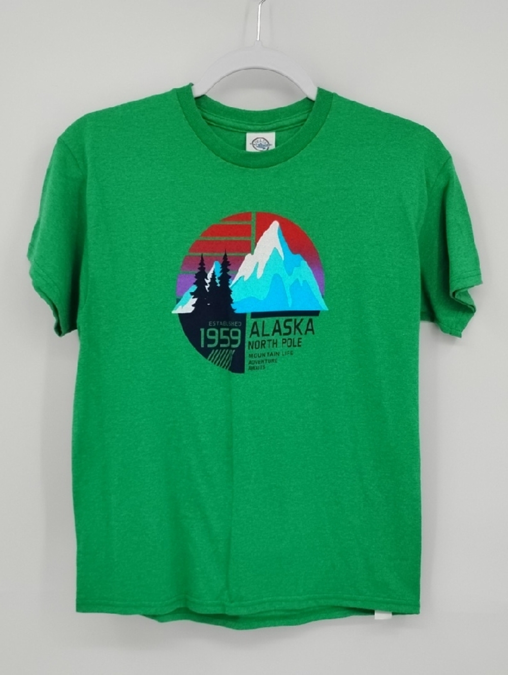 Delta Bright Green Crew Neck Tee Alaska North Pole 1959 Youth Large